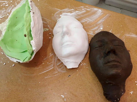 FABRICATION D'UN MOULE EN SILICONE DU VISAGE D'UN MODÈLE VIVANT (2 cours privé de 2h)